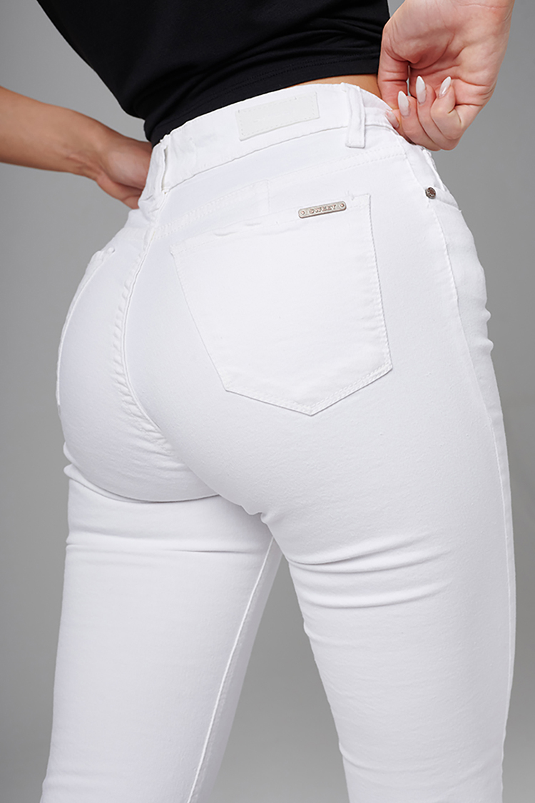sweet_nicky-high-shiny-white_03-05-2022__picture-15932