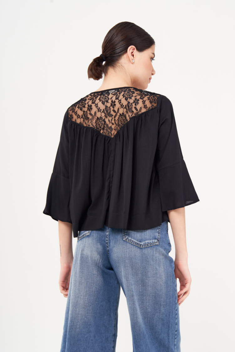 sweet_blusa-samari_35-27-2023__picture-23396