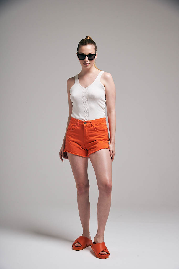 SHORT NIUM