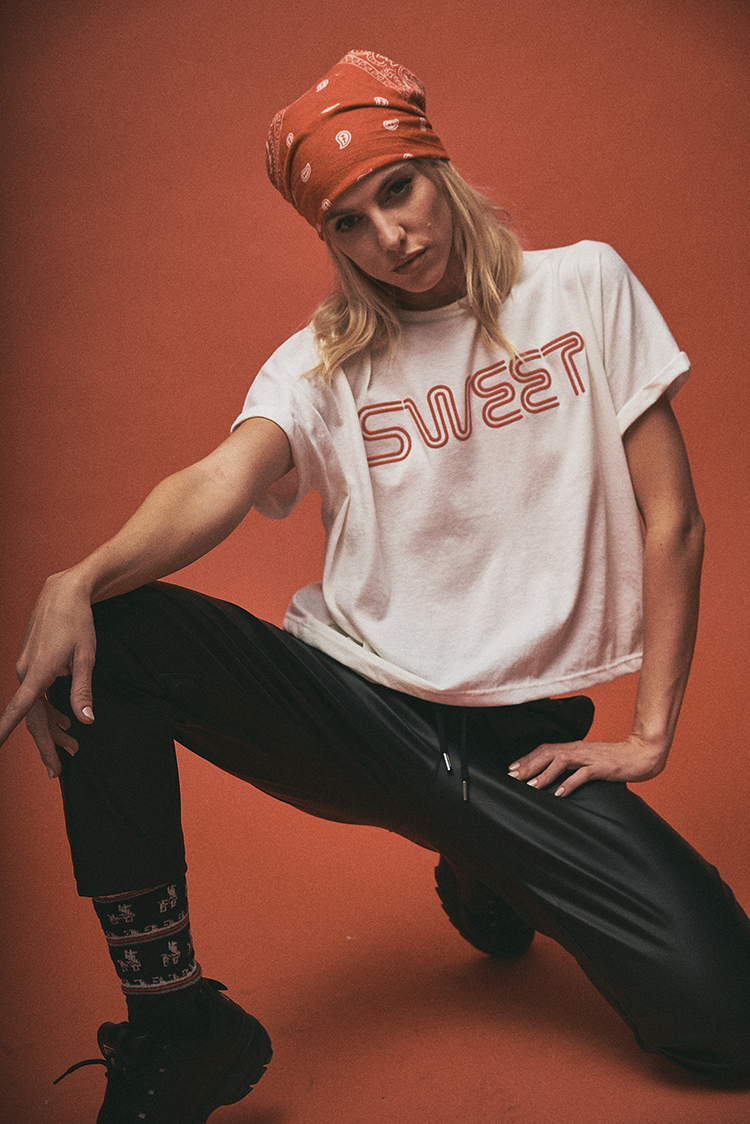 REMERA LINOE