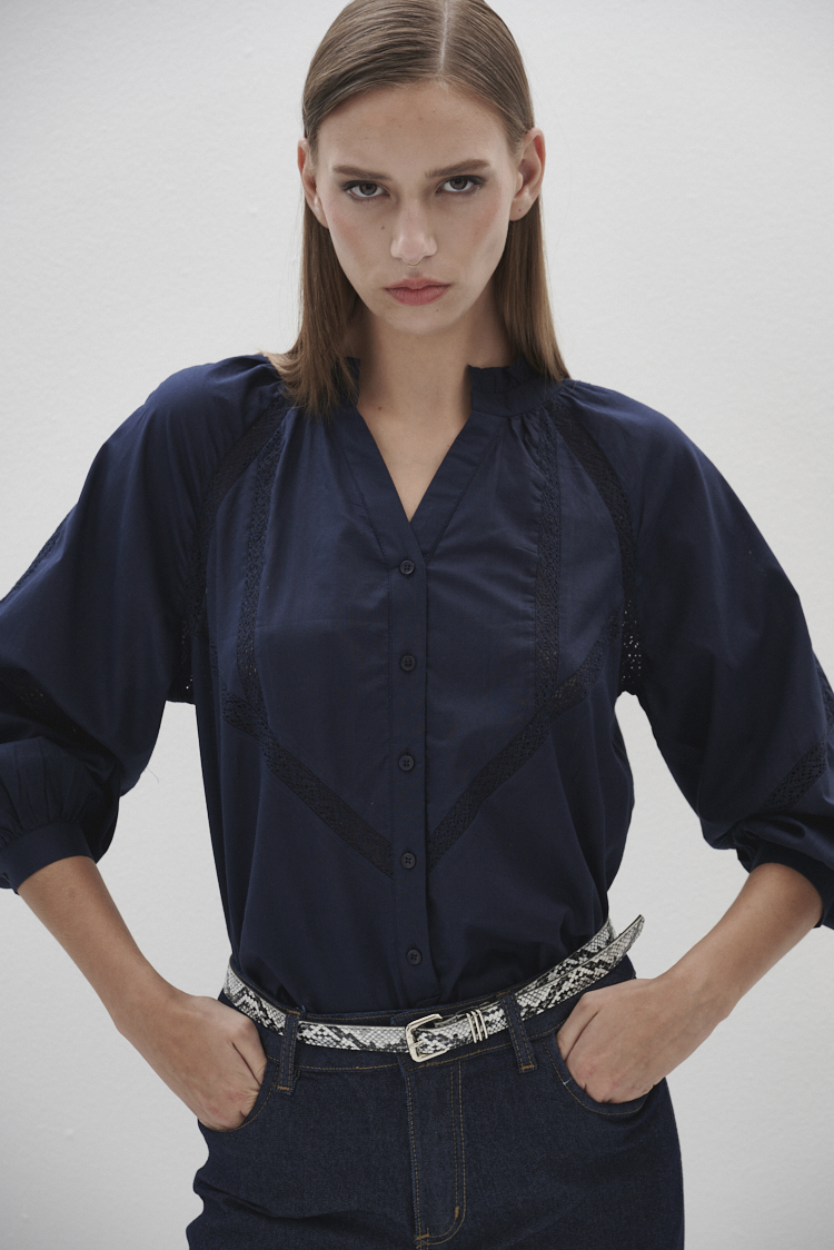 Camisa escotada