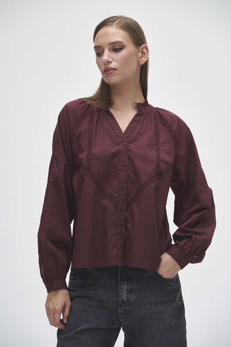 Camisa escotada