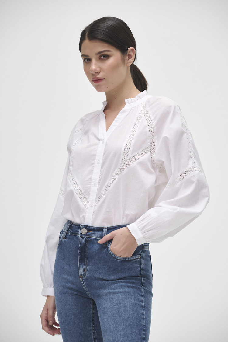 Camisa escotada