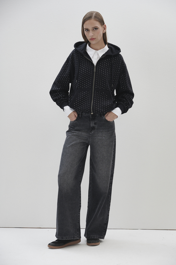 Jean wide leg negro con brillos