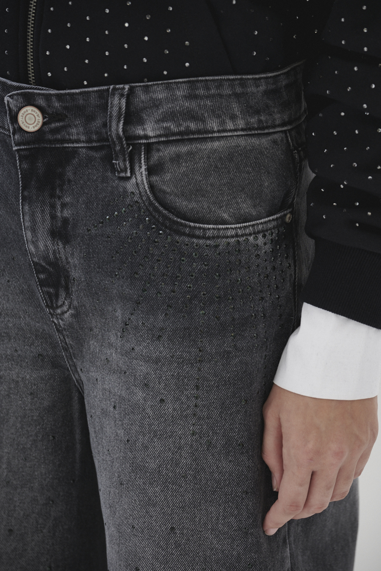 Jean wide leg negro con brillos