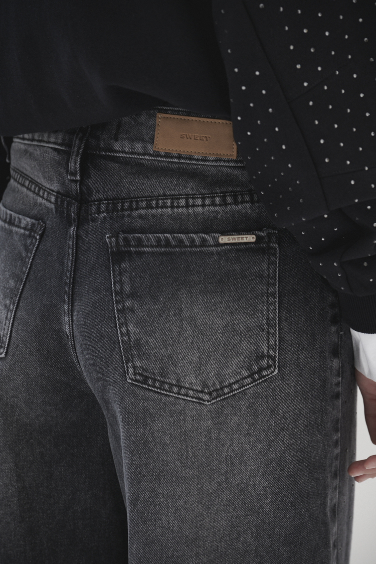 Jean wide leg negro con brillos