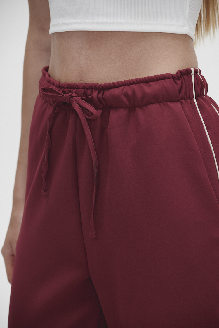 PANTALON CON CORDON