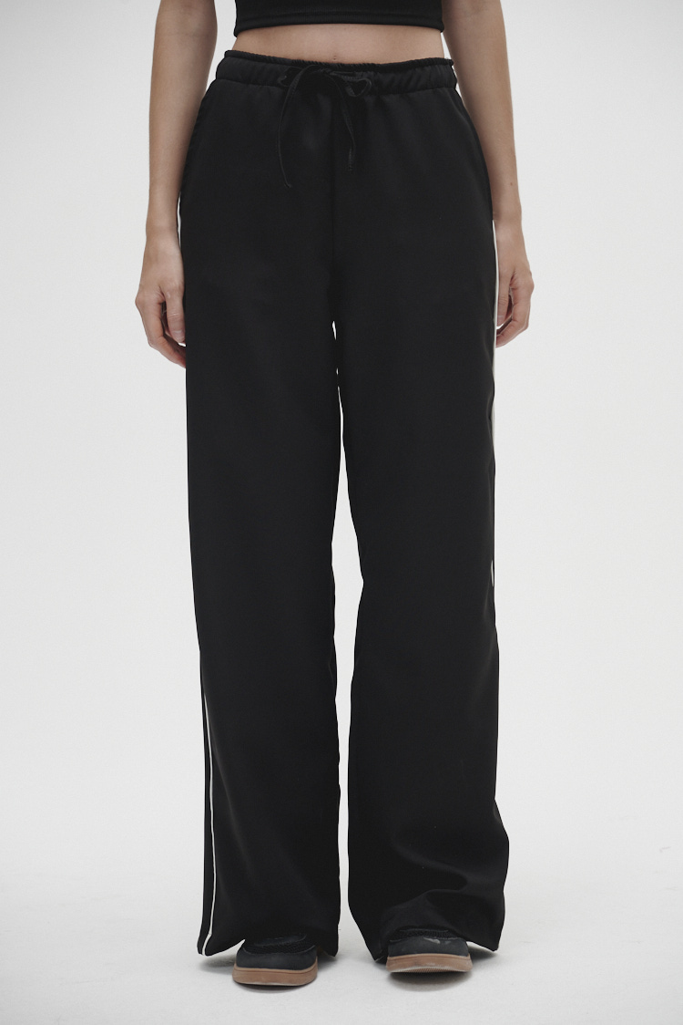 PANTALON CON CORDON