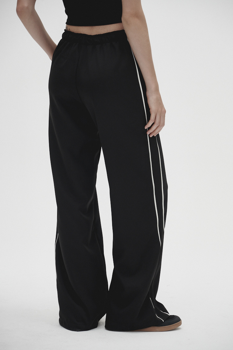 PANTALON CON CORDON