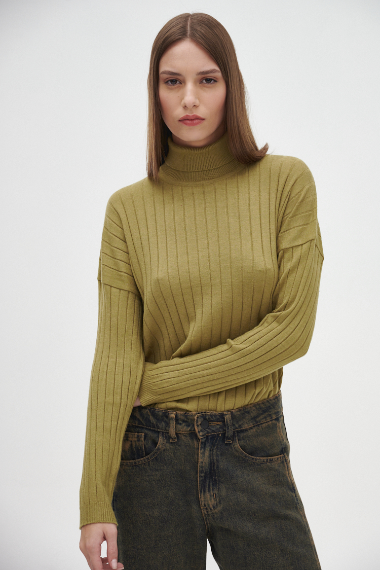 Polera larga estilo acanalado