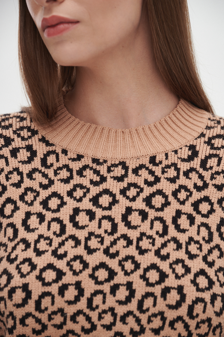 Sweater animal print