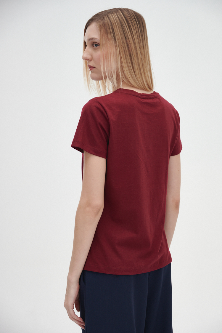 REMERA ESTAMPADA BRILLOS
