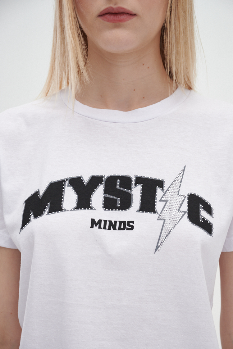 REMERA ESTAMPADA BRILLOS