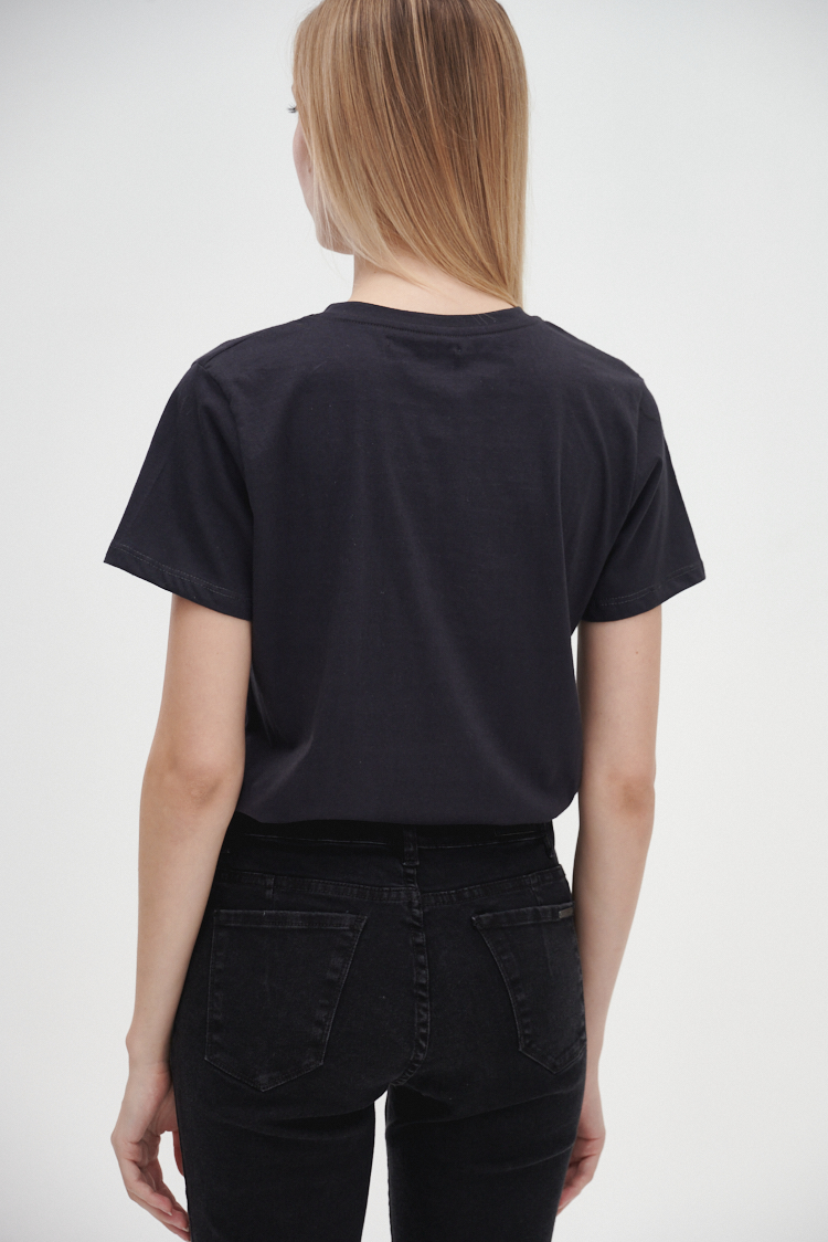 REMERA ESTAMPADA BRILLOS