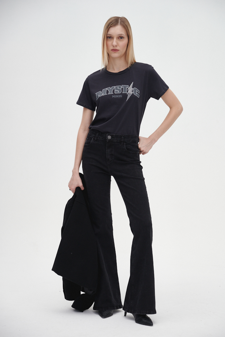 REMERA ESTAMPADA BRILLOS