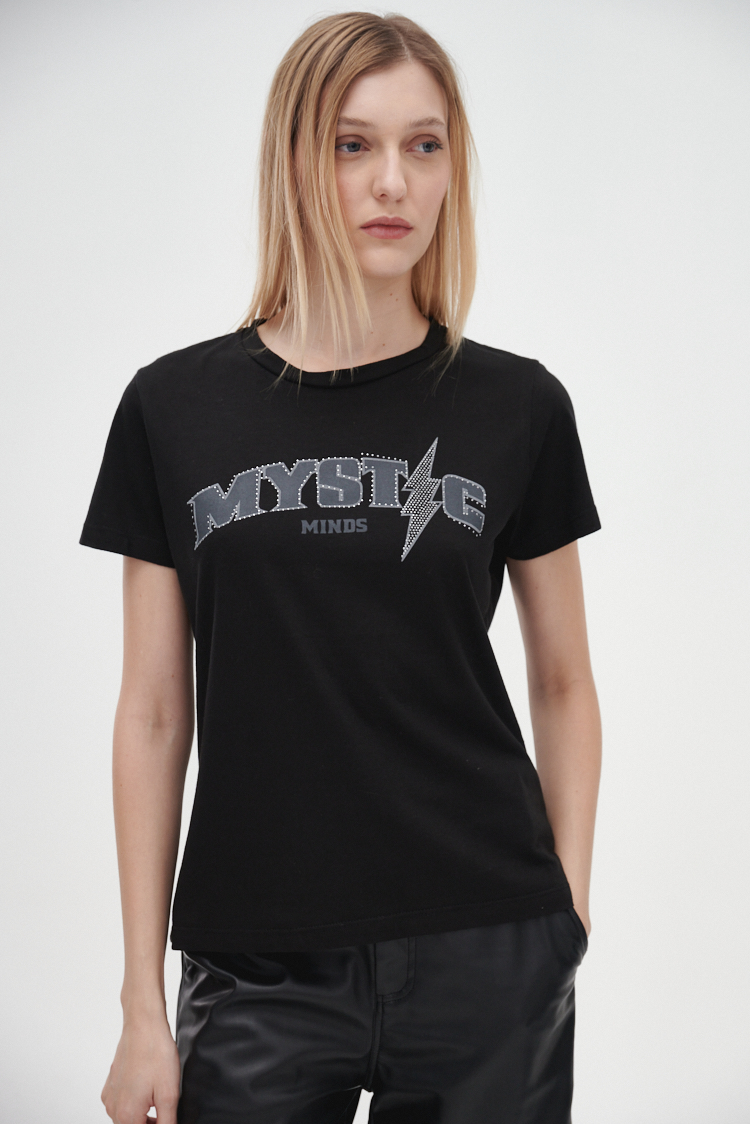 REMERA ESTAMPADA BRILLOS