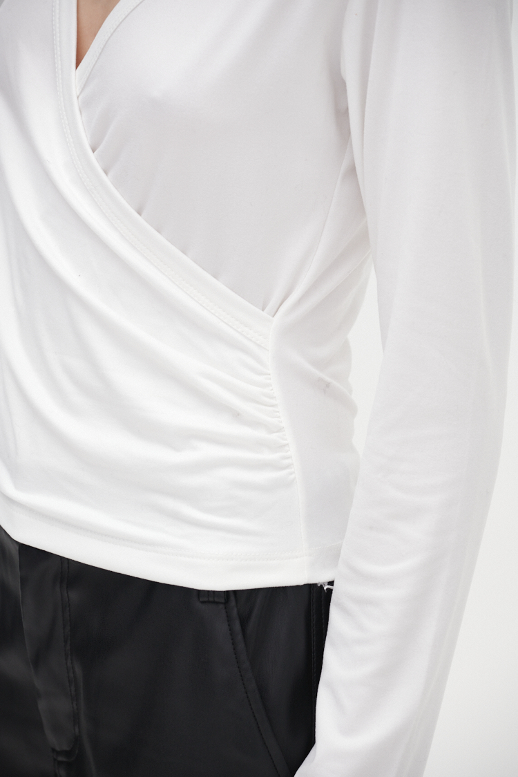 REMERA CRUZADA