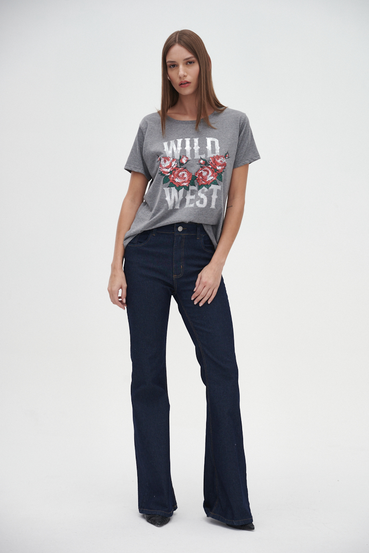 REMERA ESTAMPADA ROSAS