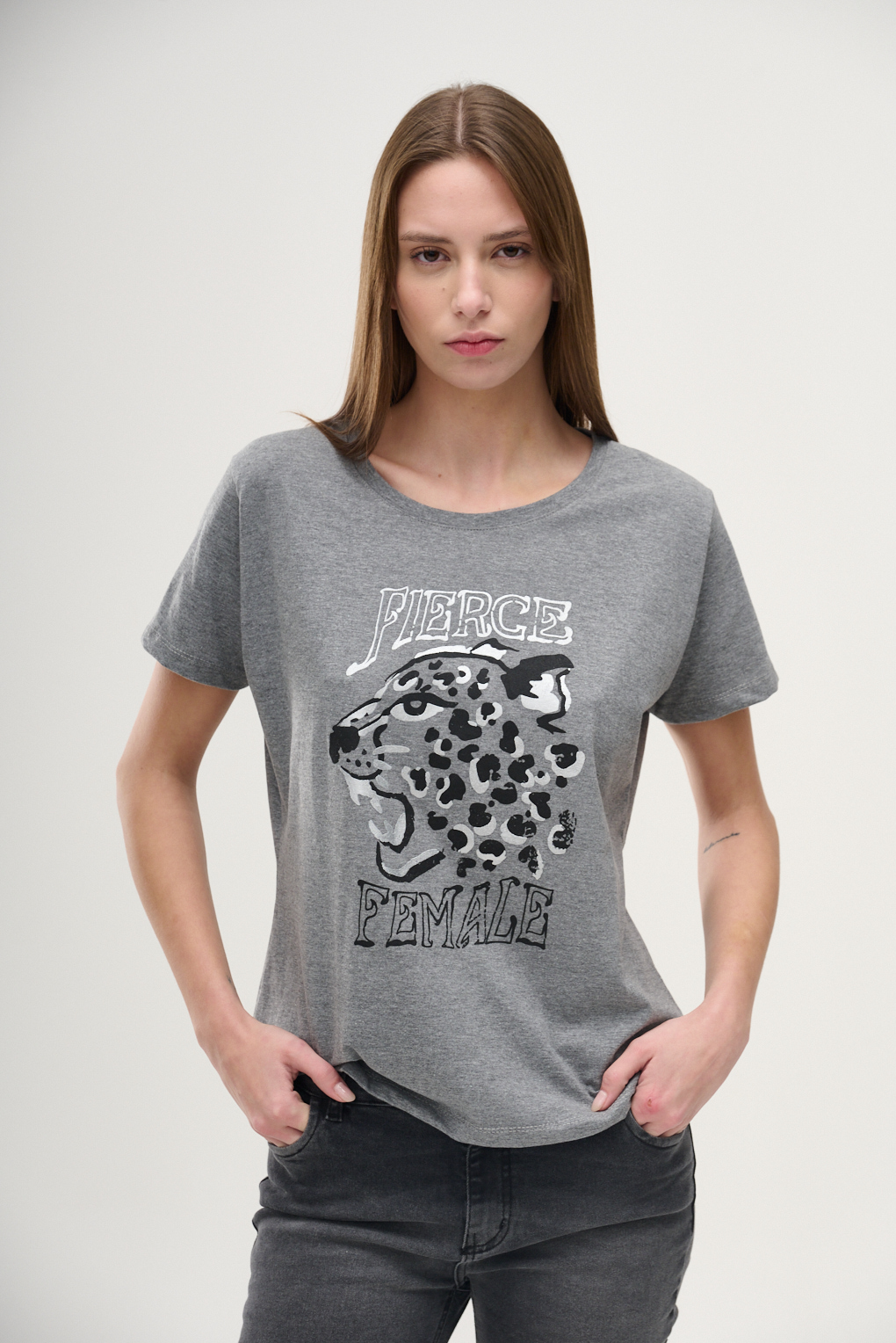 Remera estampada panther