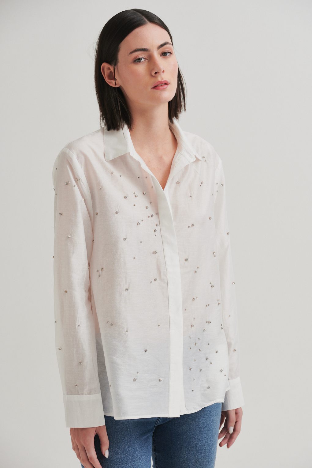 camisa con mostacillas