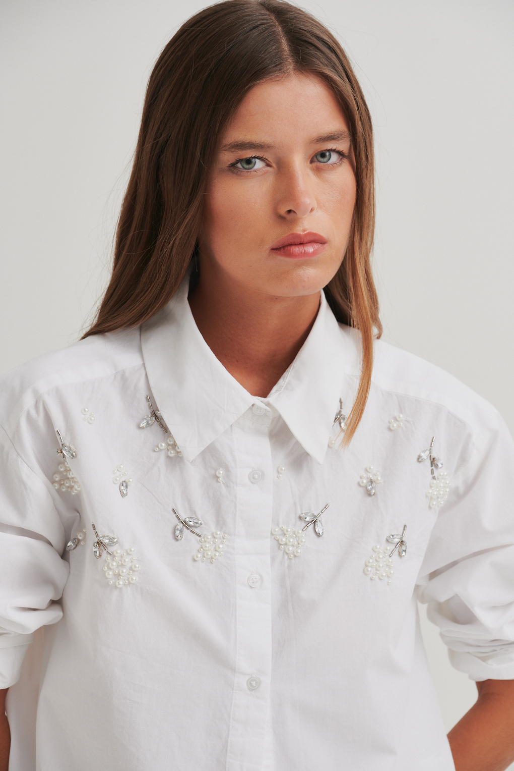 camisa algodón bordada