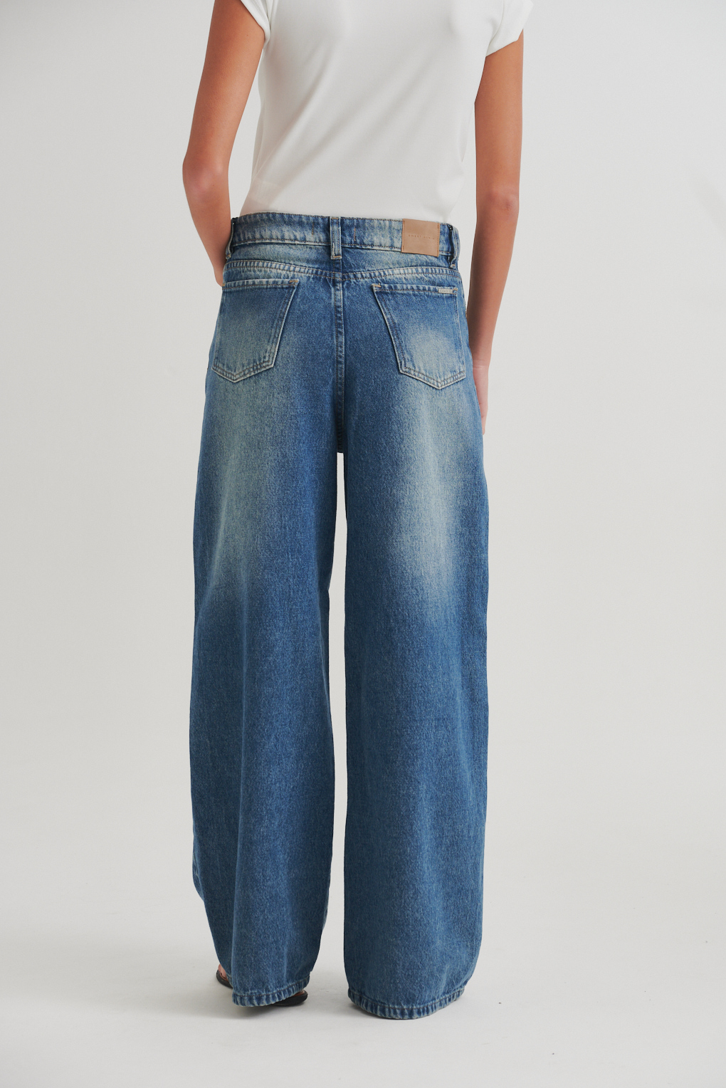 jean denim rígido