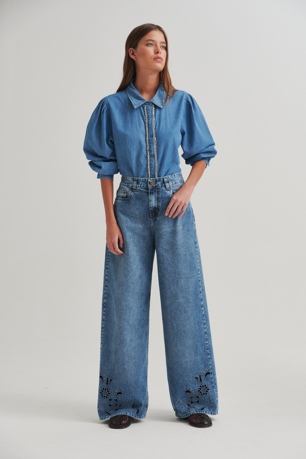 jean wide leg calado
