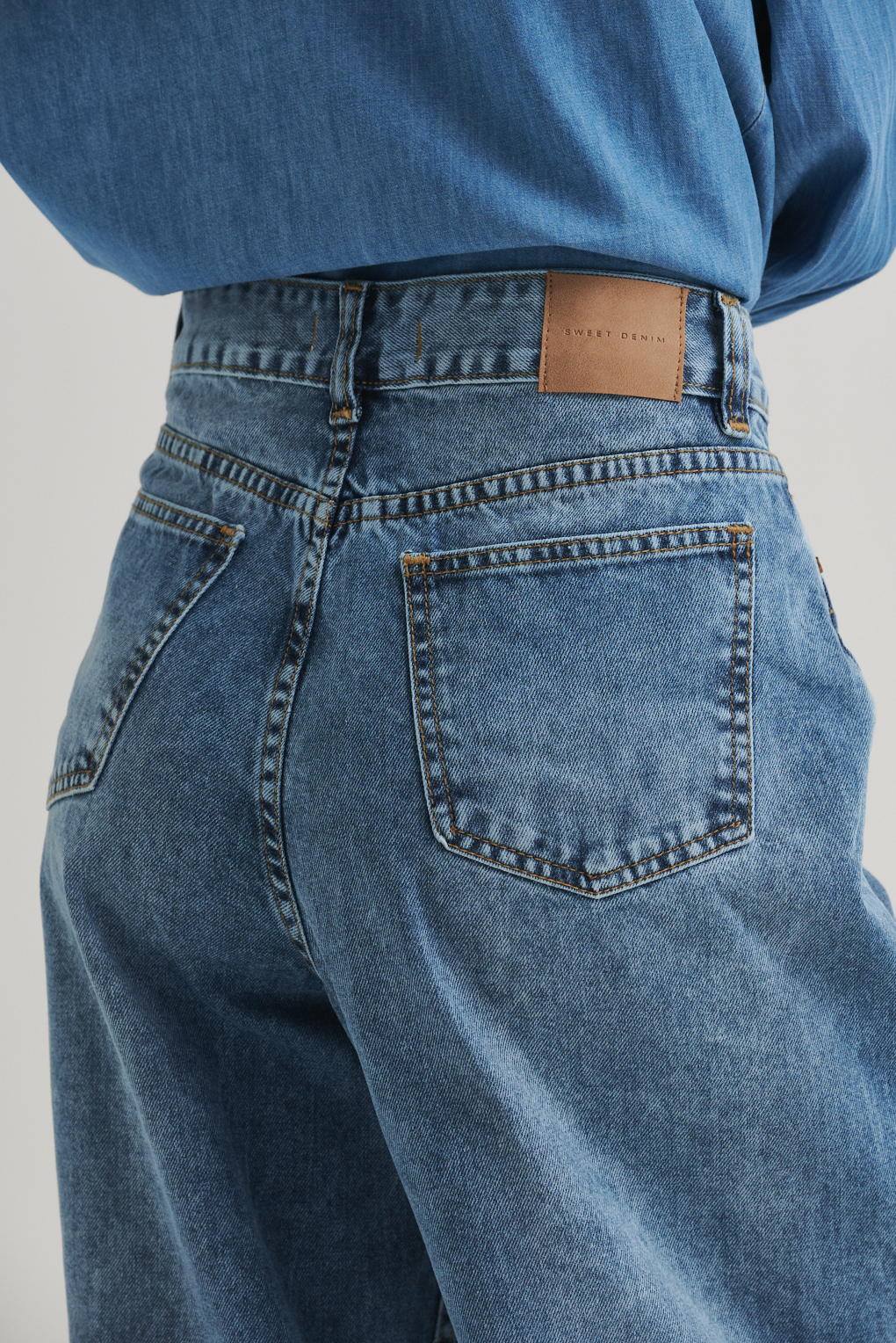jean wide leg calado