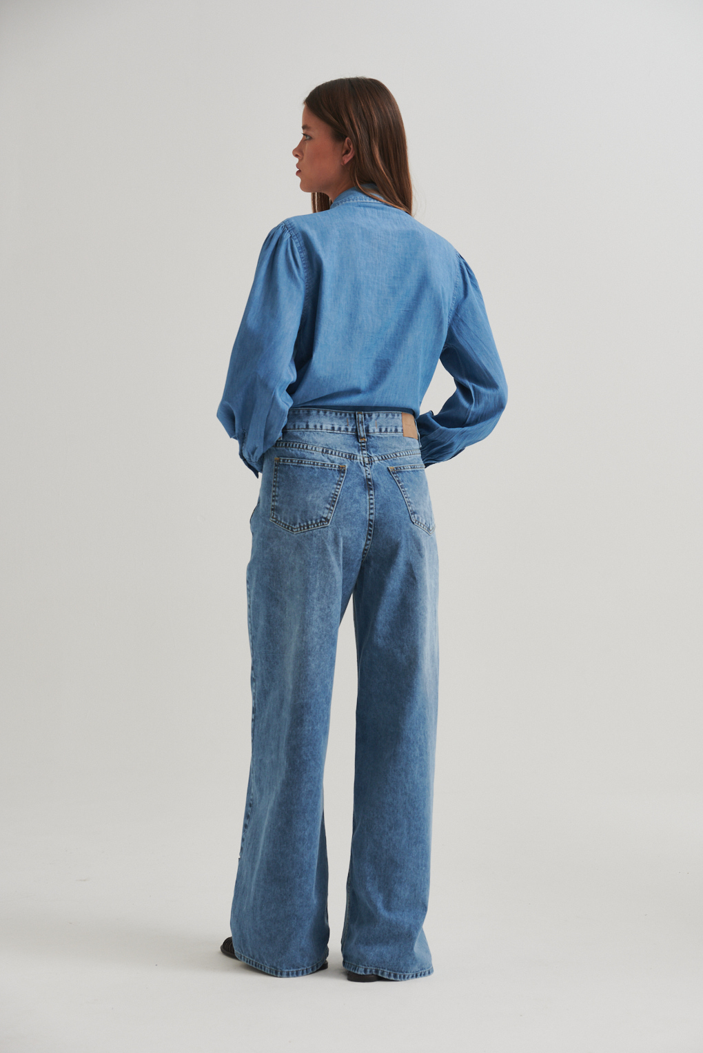 jean wide leg calado