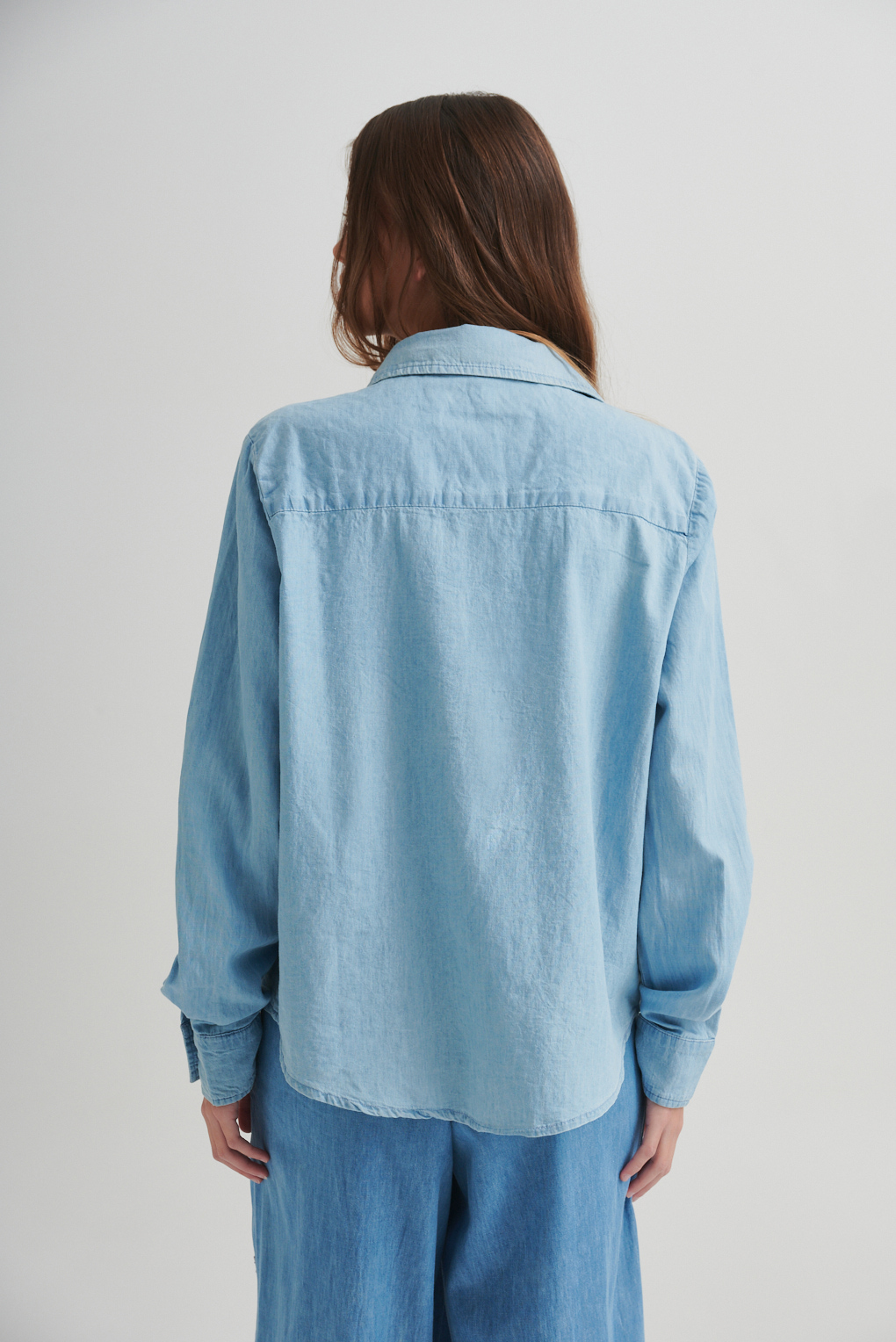 camisa estilo denim bordado