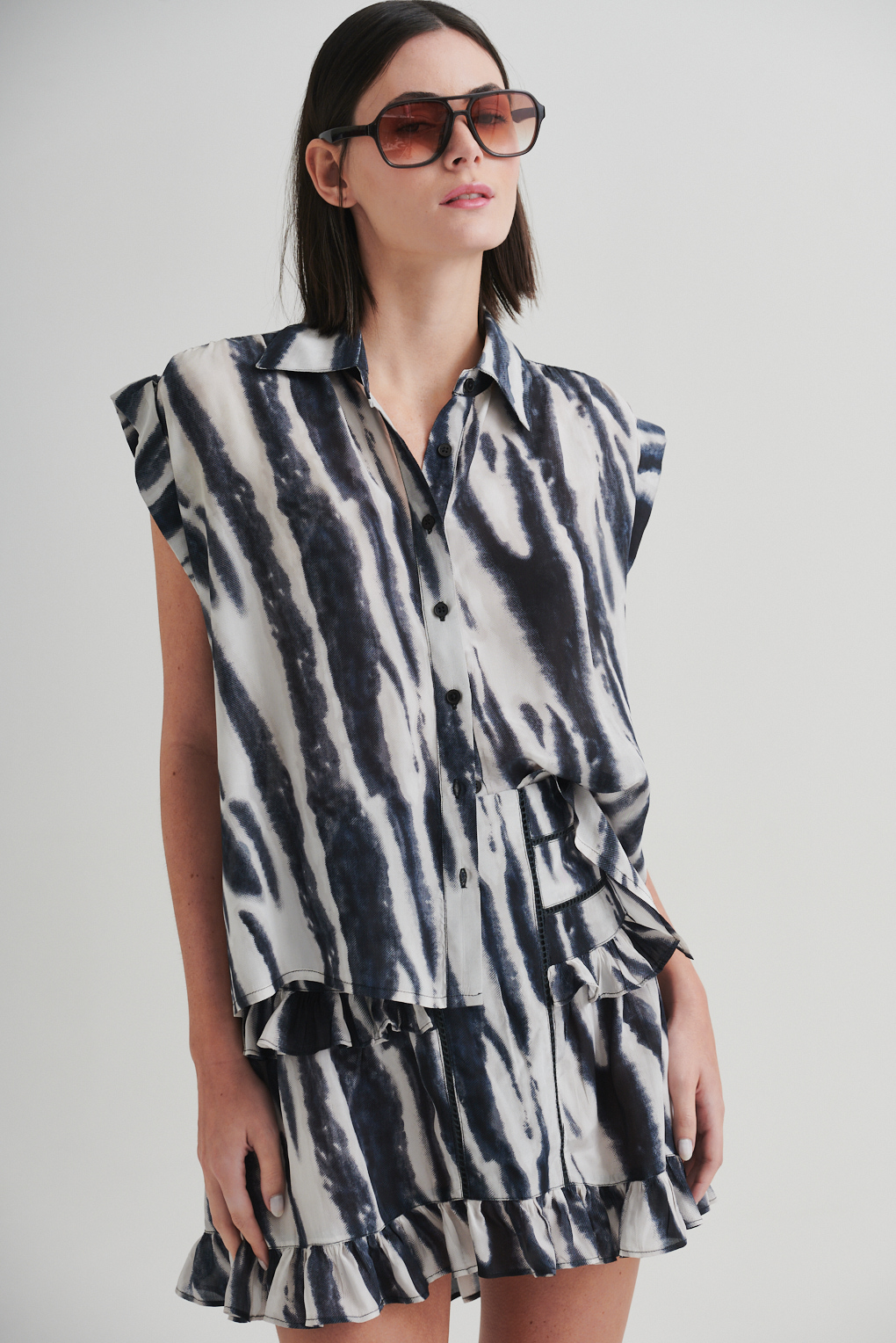 blusa estampada sin mangas