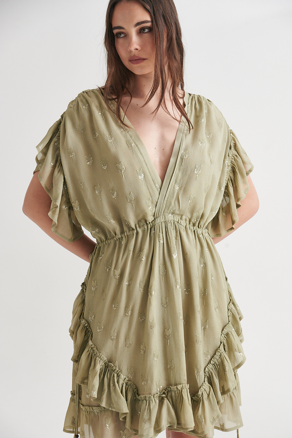 Vestido escote volados