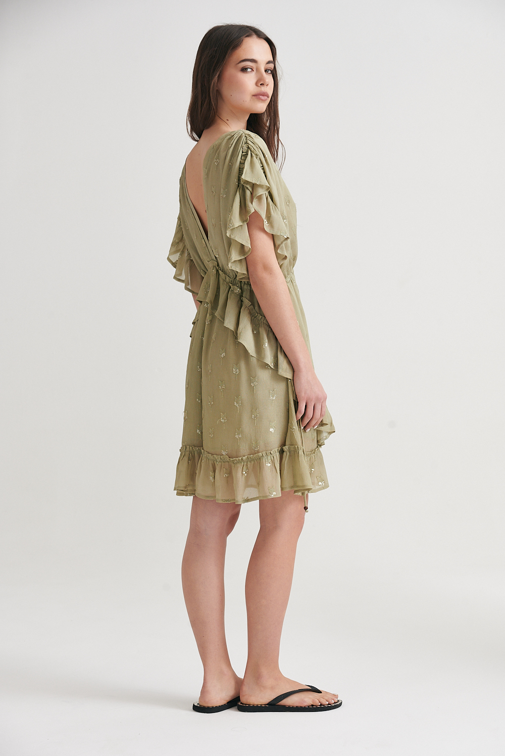 Vestido escote volados