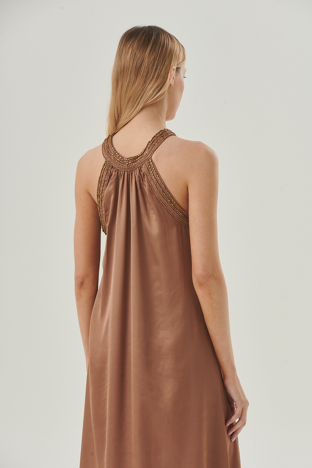vestido satinado