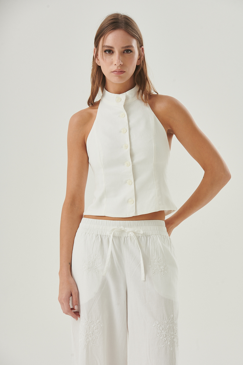 top de lino espalda descubierta