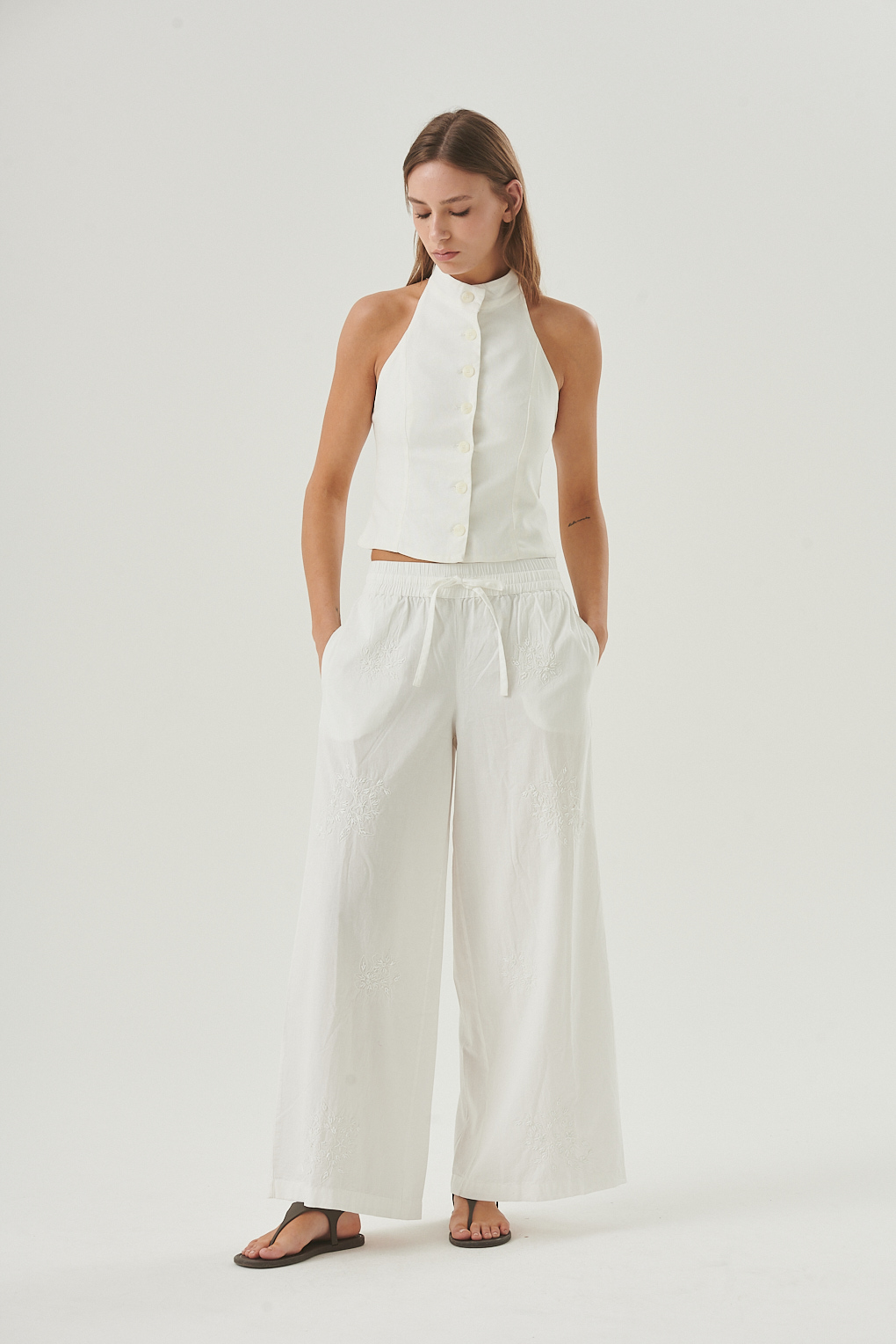 top de lino espalda descubierta