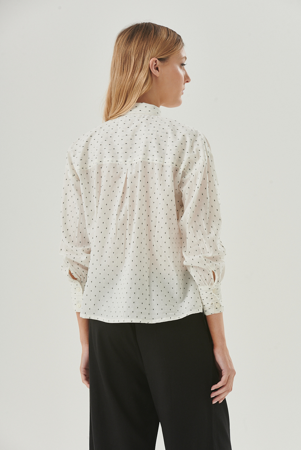 camisa algodón efecto lunares