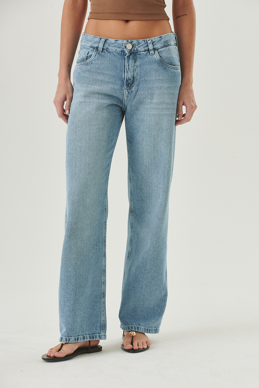 jean wide leg tiro medio clasico