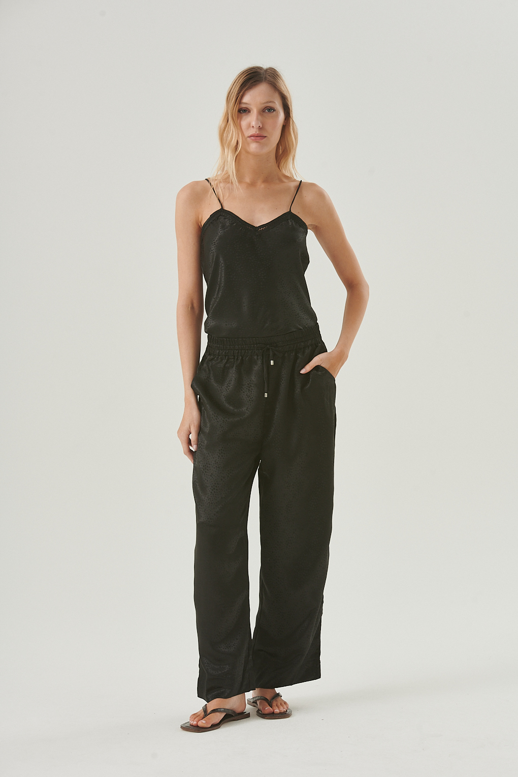 pantalón satinado