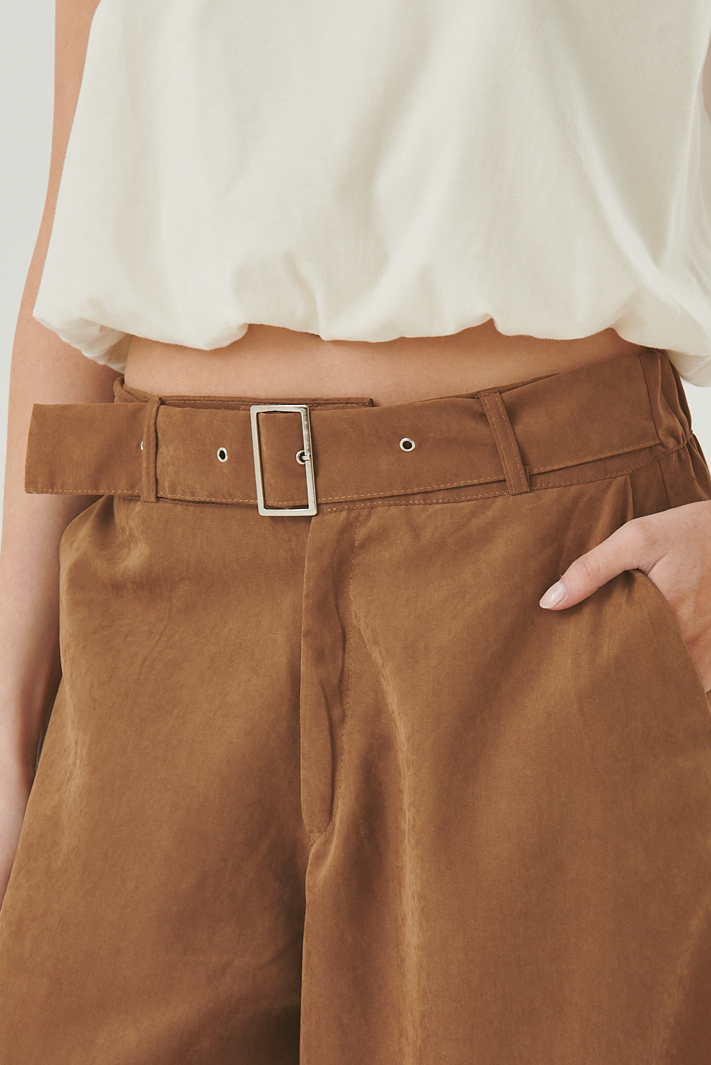 pantalón gamuzado