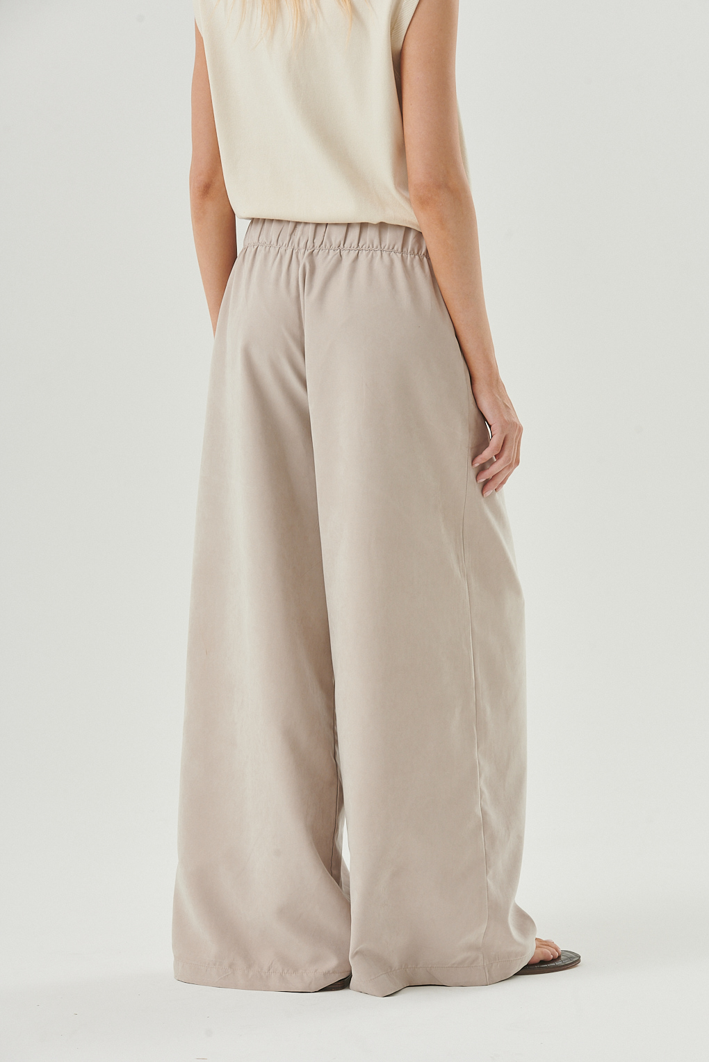 pantalón gamuzado
