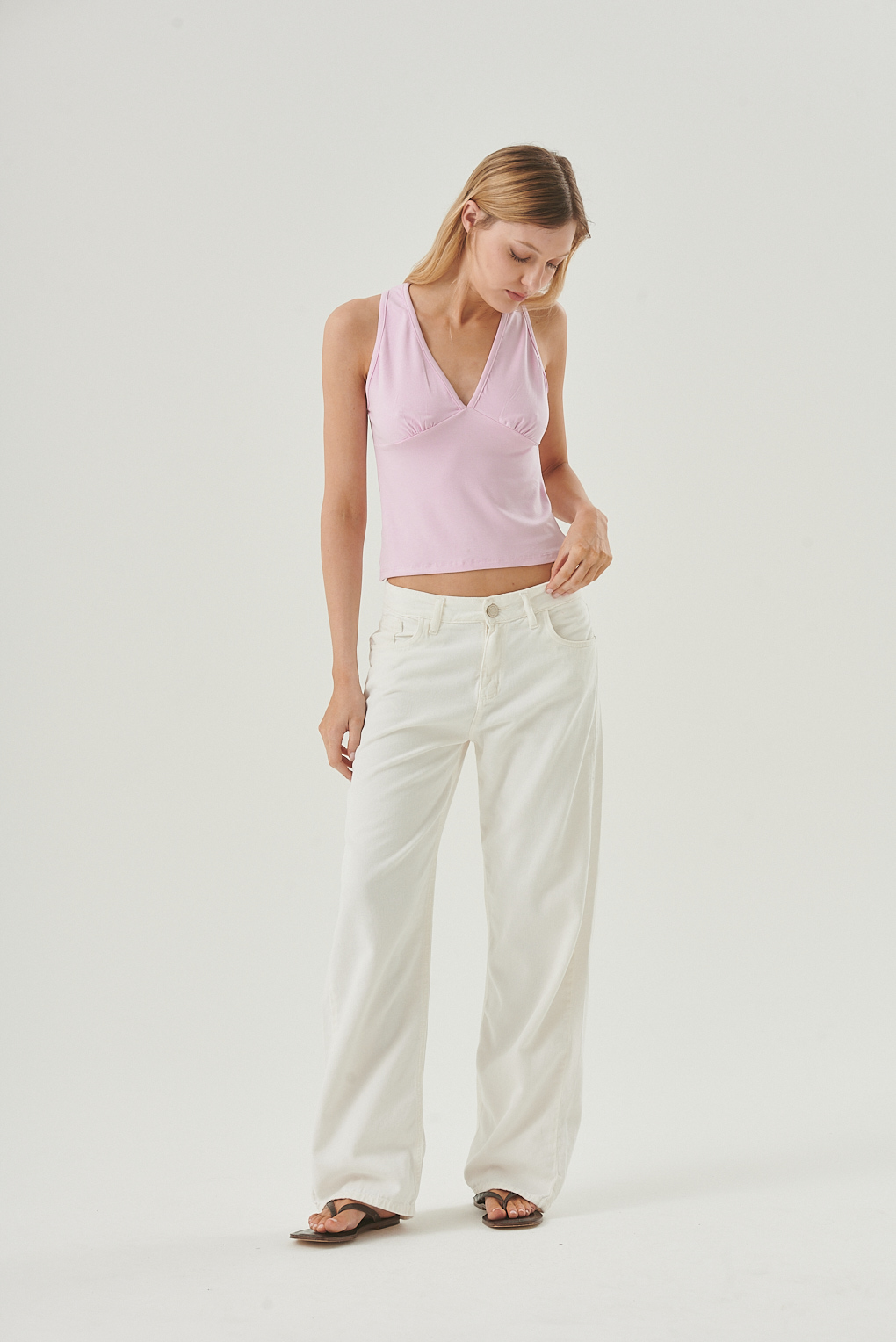 musculosa jersey escote V