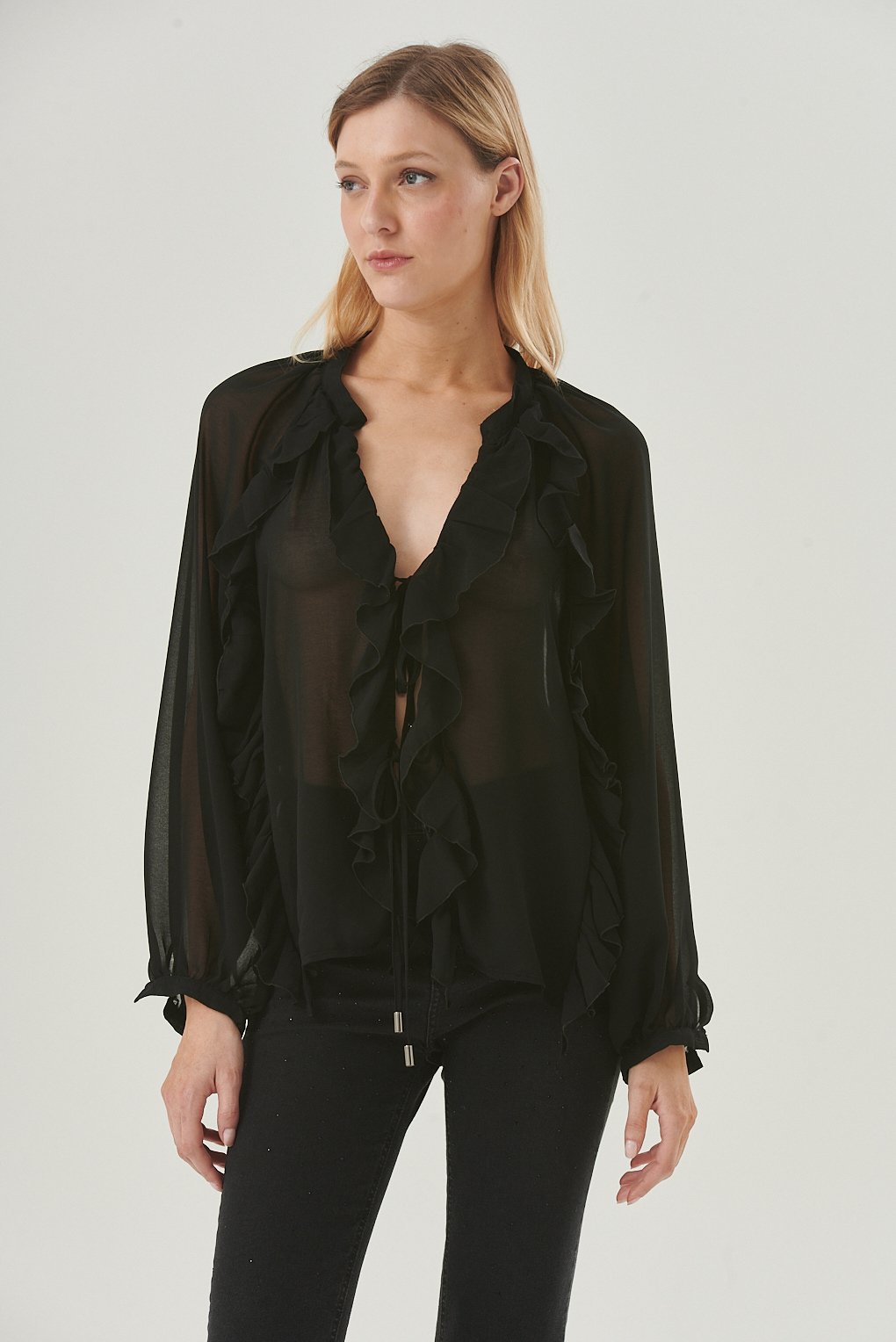 blusa gasa volados