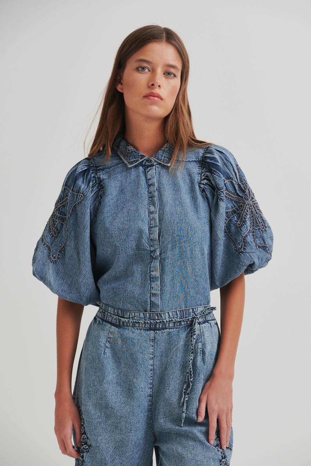 camisa algodón bordada