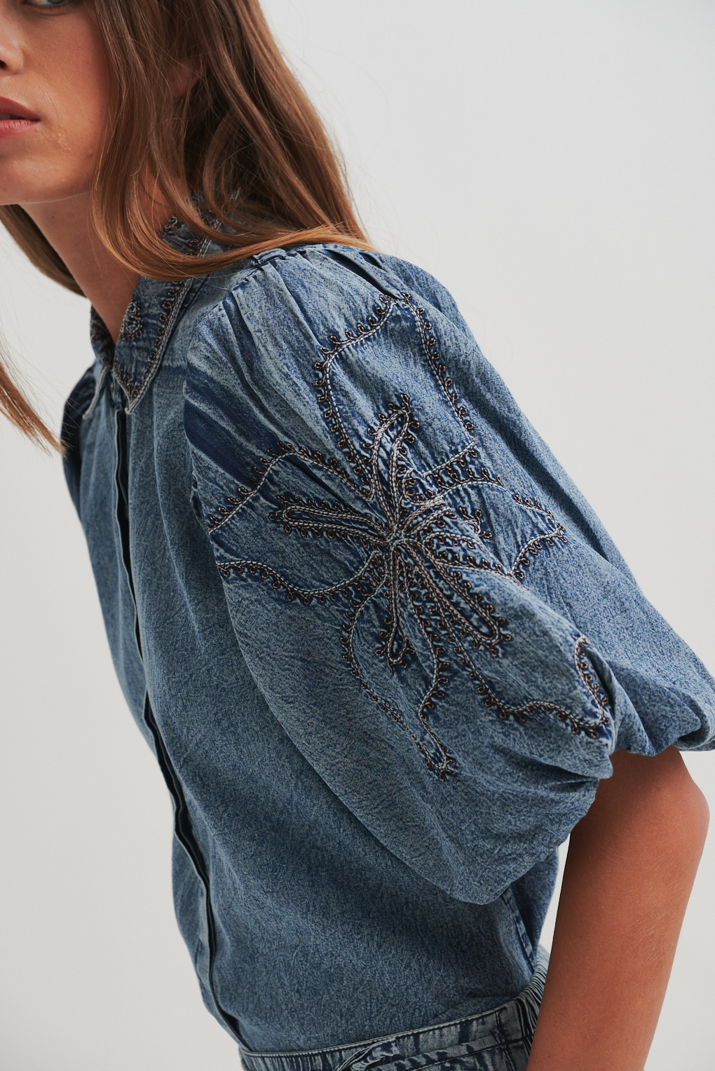 camisa algodón bordada