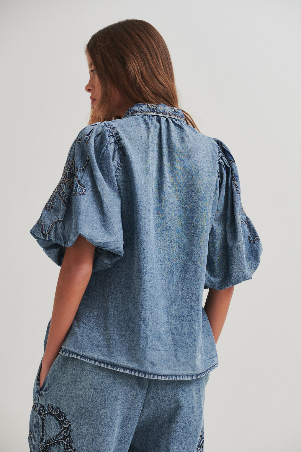 camisa algodón bordada