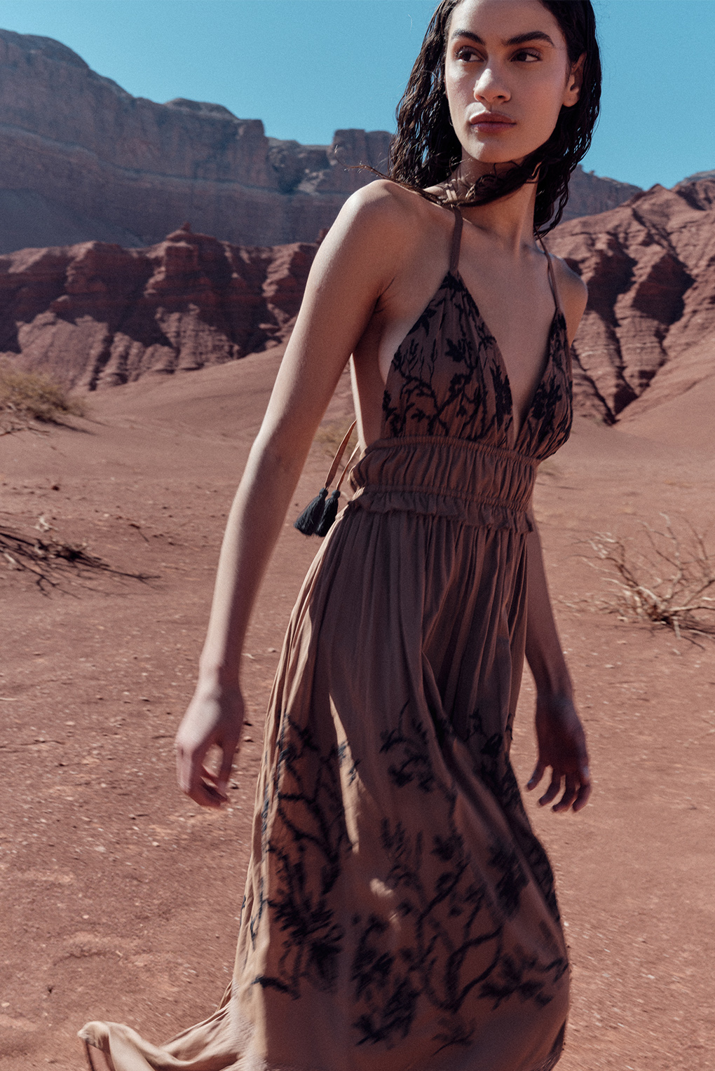 vestido bordado