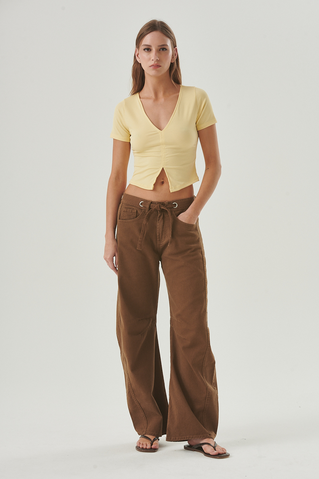 remera morley escote en V