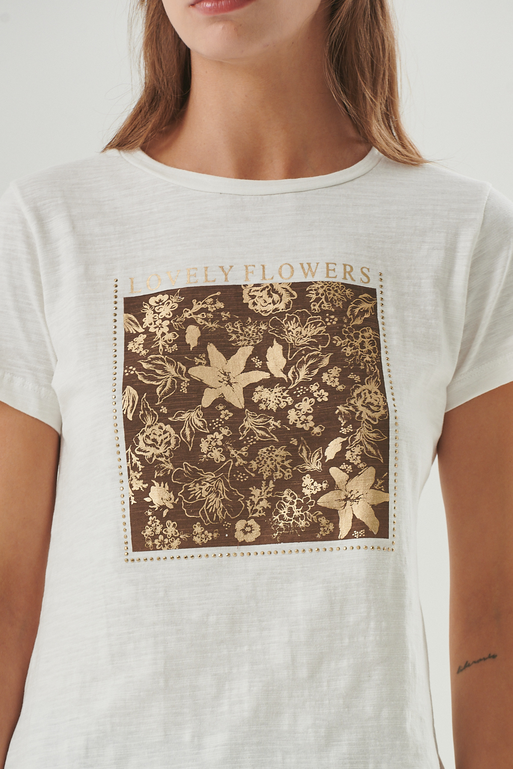 remera algodón estampado floral