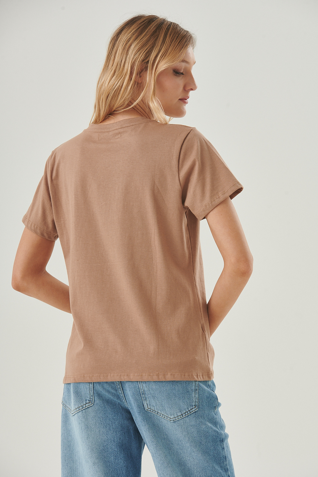 remera de algodon estampada